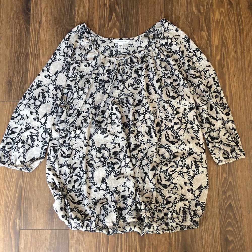 Bubble hem top